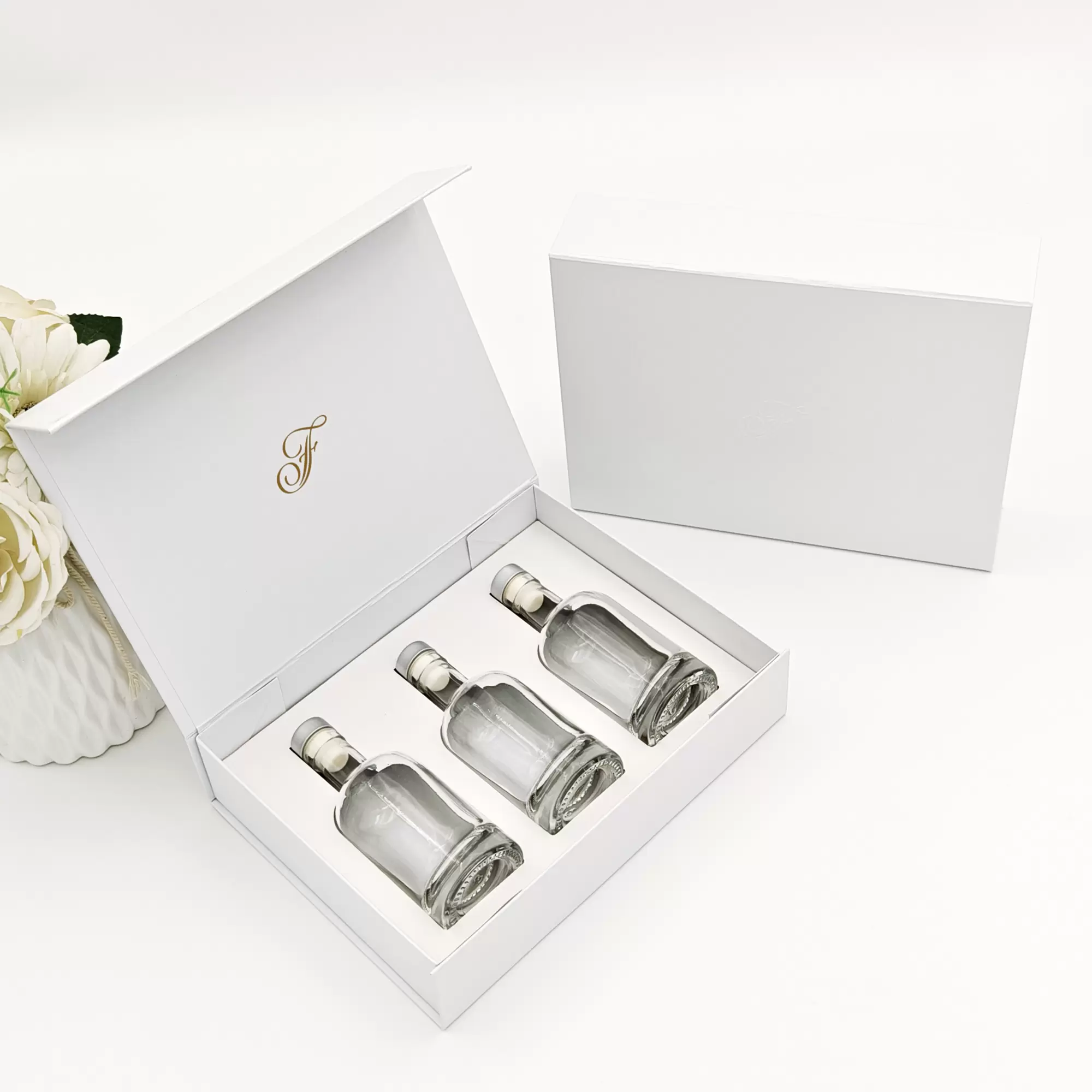 Thumbnail of custom wine box with fitted presentation structure